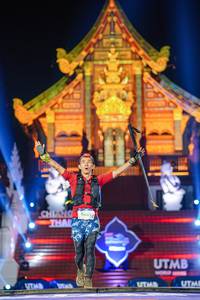 BIB: 0442, 510
                            <button type="button" onclick="openModal(22347207)" class="btn btn-primary btn-sm float-right btn-popup" data-toggle="modal" data-target=".modal-high-quality">
                        <i class="fas fa-shopping-cart"></i> Add to Cart
                    </button>
                                            <button type="button" onclick="isThisMe(22347207, true)" class="btn btn-success btn-sm float-right btn-popup btn-isme hidden" data-toggle="tooltip" data-placement="bottom" title="นี่คือรูปของคุณใช่ไหม คลิกที่นี่เพื่อเอาเข้าอัลบั้ม">
                        <i class="fas fa-plus"></i> Add to album
                    </button>
                    <button type="button" onclick="isThisMe(22347207, false)" class="btn btn-warning btn-sm float-right btn-popup btn-isnotme hidden">
                        <i class="fas fa-ban"></i> Remove from album
                    </button>